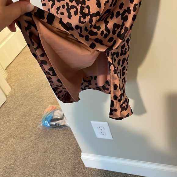 Cami NYC The Jessica Skirt in Graphic Leopard - Picture 10 of 16